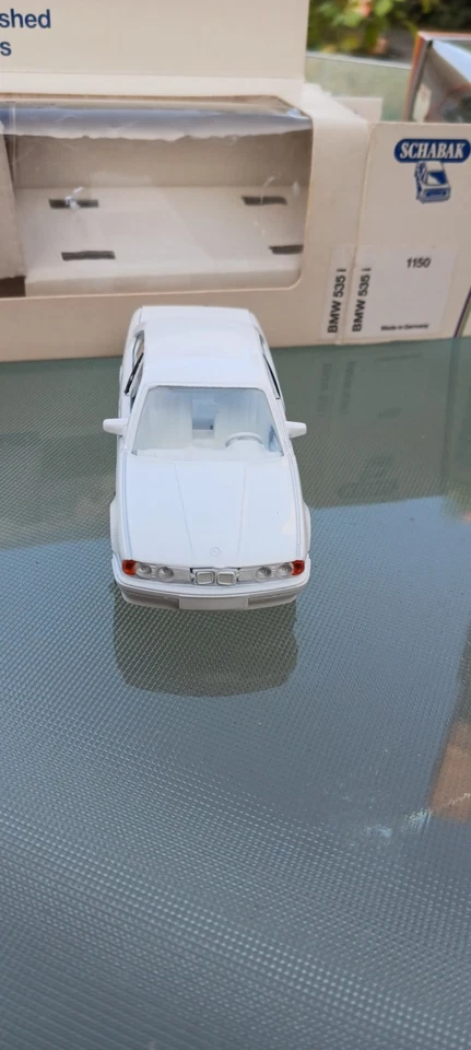 1:43 Schabak 1150 BMW 535i white, white interior, white wheels great condition - Image 4 of 4