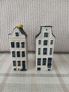 KLM Delft Miniature bottles. House numbers 58 and 68