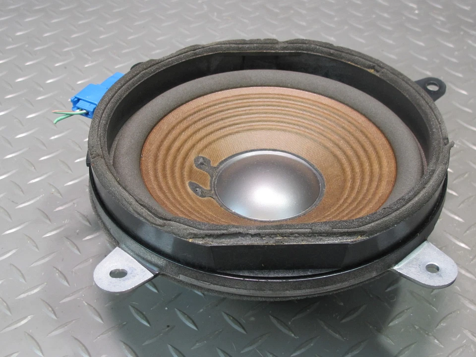 ALTAVOZ SUBWOOFER TRASERO 95-00 LEXUS UCF20L LS400 PIONEER 86160-50100 OEM Foto 4 de 4