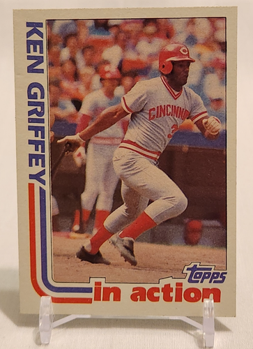 1982 Topps - Ken Griffey #621 In Action Base Card - Cincinnati Reds