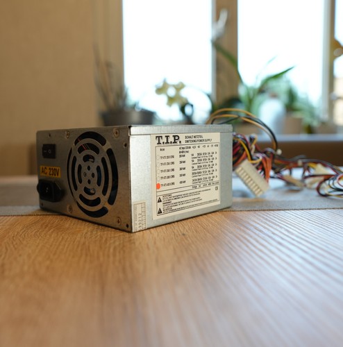 Netzteil T.I.P. 400 WATT ATX mit Kabelbaum für PC gebraucht