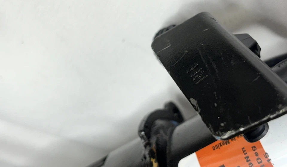 Puntal de suspensión delantera derecha e izquierda OEM con conjunto de resorte helicoidal-Cadillac ATS CTS Foto 4 de 4