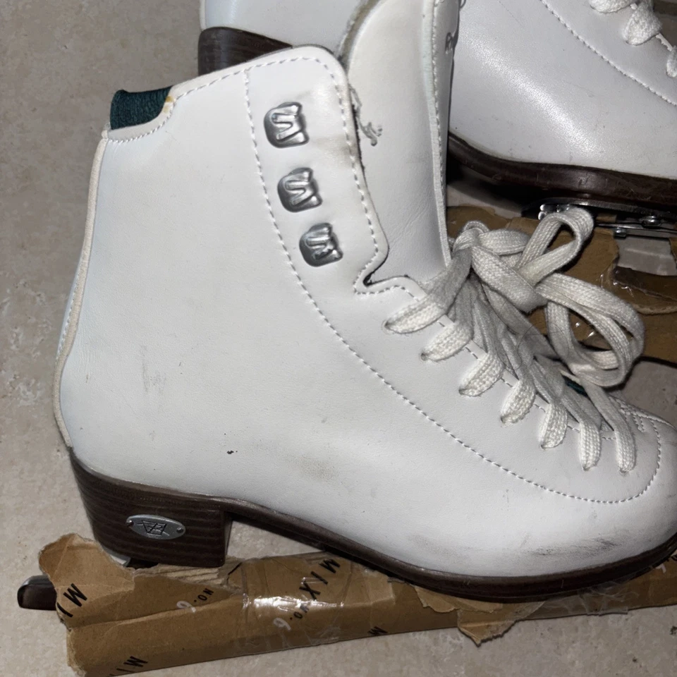 Talla 3 - Patines artísticos Riedell Youth White Ice Foto 2 de 4