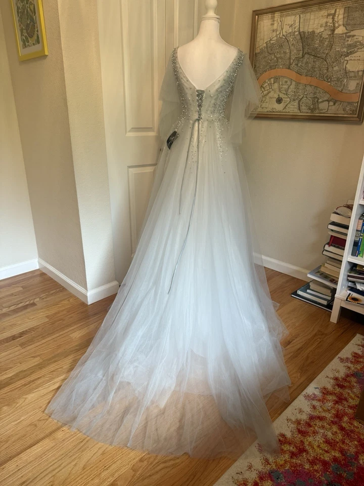 Vestido de noiva cinza prata novo com etiquetas espartilho frisado costas vestido de baile tule tamanho 0 / XS - Imagem 3 de 4
