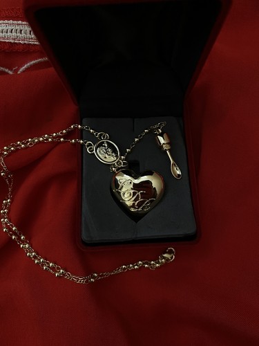 جمعيه lana del rey necklace 