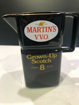 Vintage Martin's VVO 8 Years Old Grown-Up Scotch Black Bar Pitcher Jug Wade