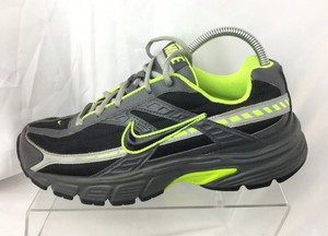 nike initiator black green