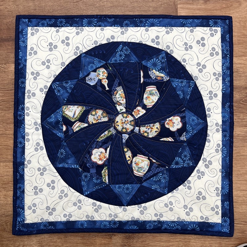 Small 19x19 Machine Quilted Wall Hanging Or Table Topper Machine Sewn Quilted