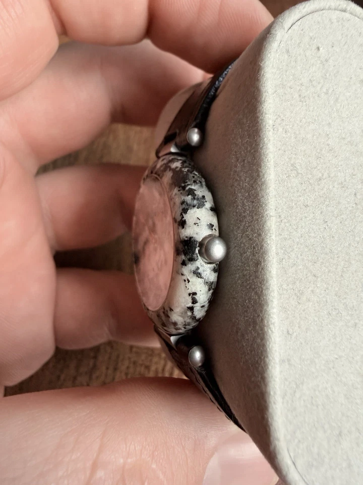 Vintage Tissot RockWatch Granite Stone Quartz R150 915-7 NEW BATTERY ORIGI STRAP - Image 4 of 4