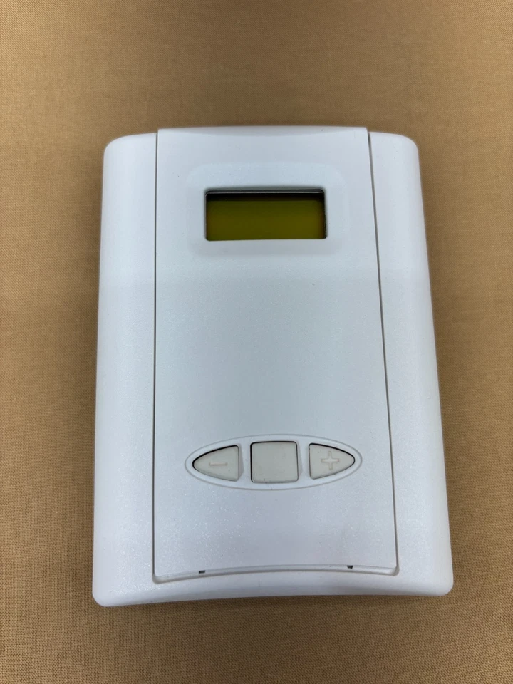 Veris HT1NASO Humidistat Analog Setpoint Humidity Temperature Transmitter Deluxe - Image 2 of 4