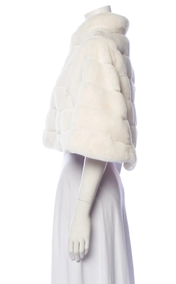 Capa Badgley Mischka de piel sintética blanca mediana precio de venta sugerido por el fabricante: 365 USD Foto 3 de 4