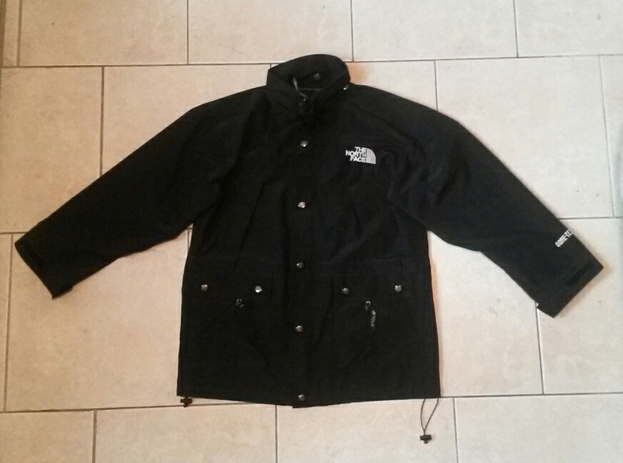NORTH FACE jacket GORETEX men's S pit zips mesh lined sturdy