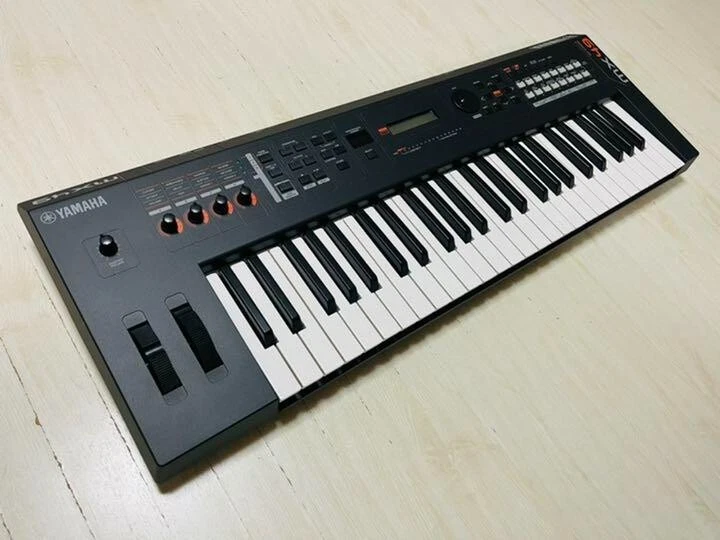 Yamaha MX49 BK 49-Key Digital Music Keyboard Synthesizer Black Music Instruments - Image 2 of 2