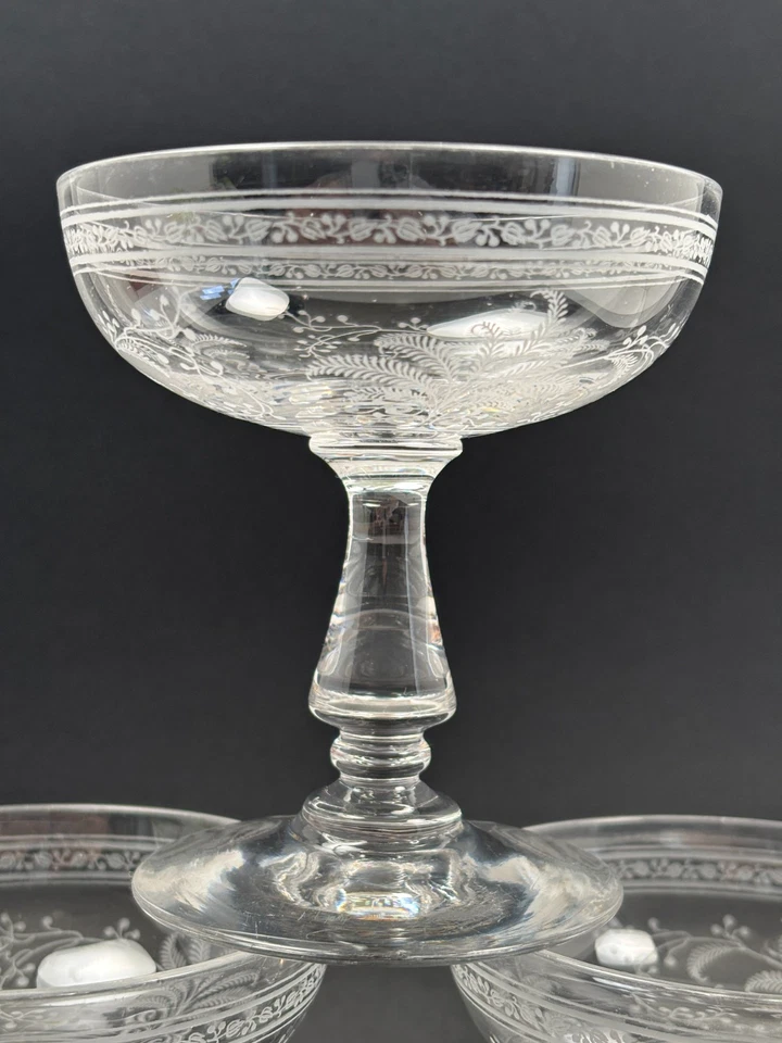 BACCARAT - Lot de 3 Coupes à Champagne en Cristal Gravé Modèle Fougères - Photo 2/4