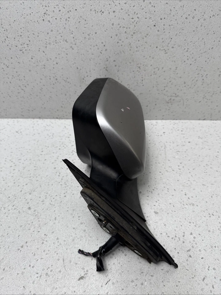 2010-2014 Subaru Outback Legacy DRIVERS LEFT Non Folding Door Mirror OEM - Image 4 of 4