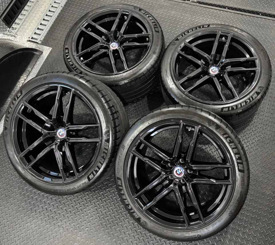 BMW M8 Competition 20" F91 F92 F93 810 M OEM llantas negras llantas M5 F90 TPMS Foto 2 de 4