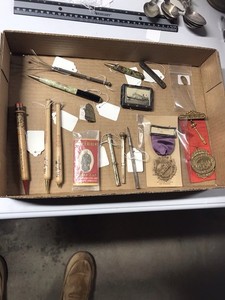 Miscellaneous Vintage Box Lot