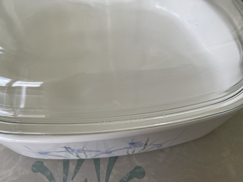 Corning Ware Shadow Iris Square Casserole Dishes with Glass Lids 2 Qts & 2.5 Qts - Picture 14 of 15
