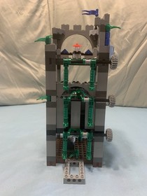 Lego Castle Knights Kingdom II: Citadel of Orlan Set 8780 99.5% Read Description