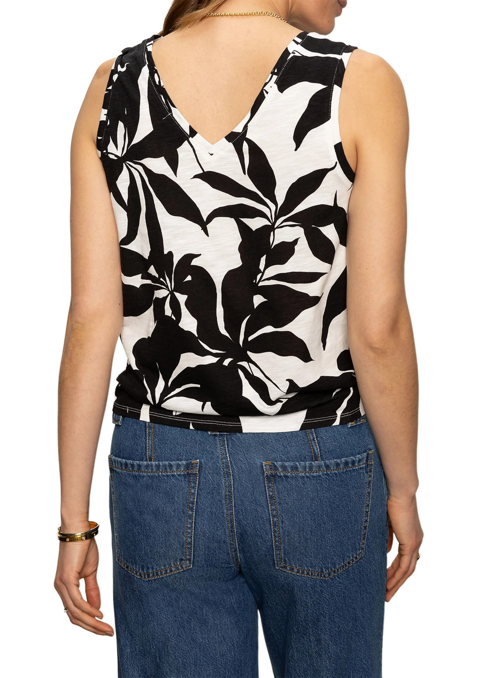 Sanctuary Floral V Neck Tie Front Tank MSRP $39