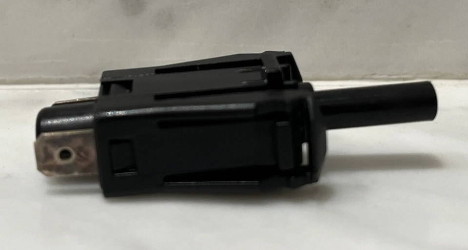 海拉 -- 奔驰停车制动开关传感器 -- #0015458714 -- 全新 — 第 2/4 张图片