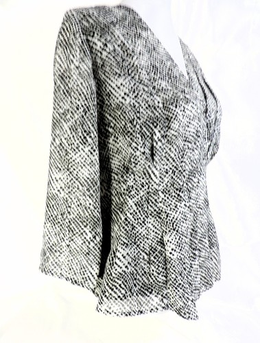 COVINGTON Faux Wrap Blouse Gray M Pleated Front 3/4 Sleeve Lined Side Zip V-Neck - Picture 2 of 18