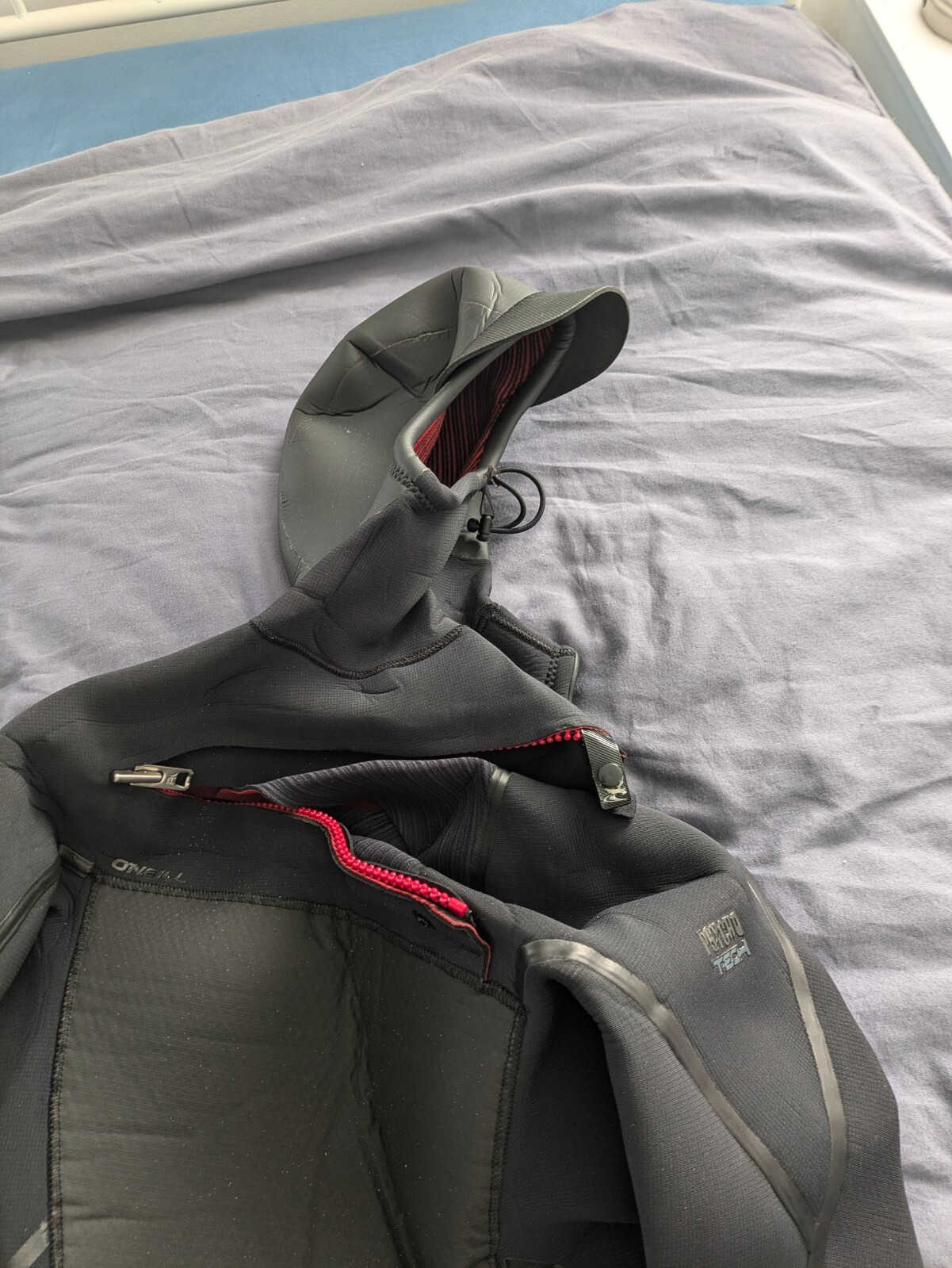 O’Neill Psycho Tech 5/4mm Hooded Chest-Zip Wetsuit - Men's Small