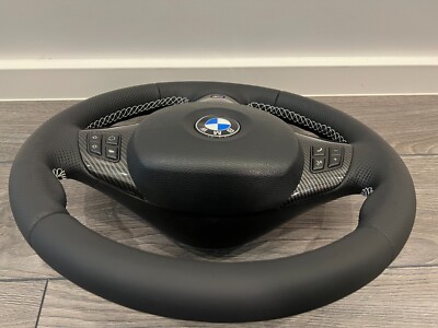 Volant BMW M3 Série E8x/E9x - Fond Plat Carbone & Cuir Italien - Remanufacturé - Occasion