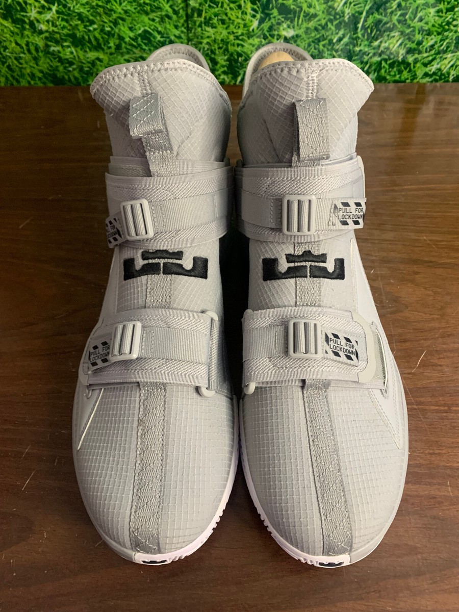 lebron james zipper shoes