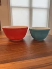 VTG Pyrex Primary Colors Mixing Bowls Set of 2, Blue & Red (401 & 402), VIVID