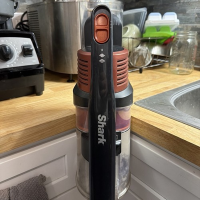 #ad Shark Rocket Pro Vacuum IZ142 Pet Cleaner Cordless Vacuum Powers On No Charger $125.00