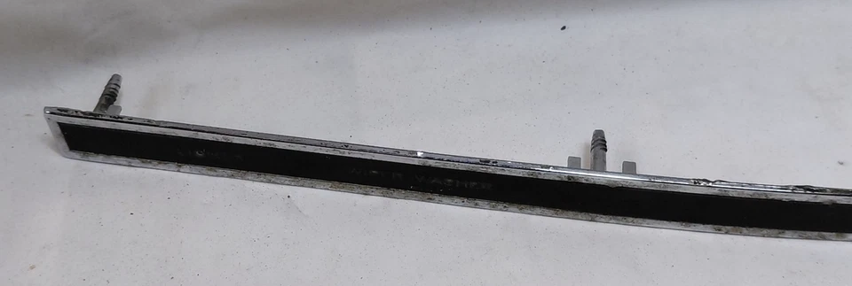 69 Ford Fairlane OEM Dash Trim INDICATOR STRIP C80B-10852-B 33694-1 - Изображение 2 из 4