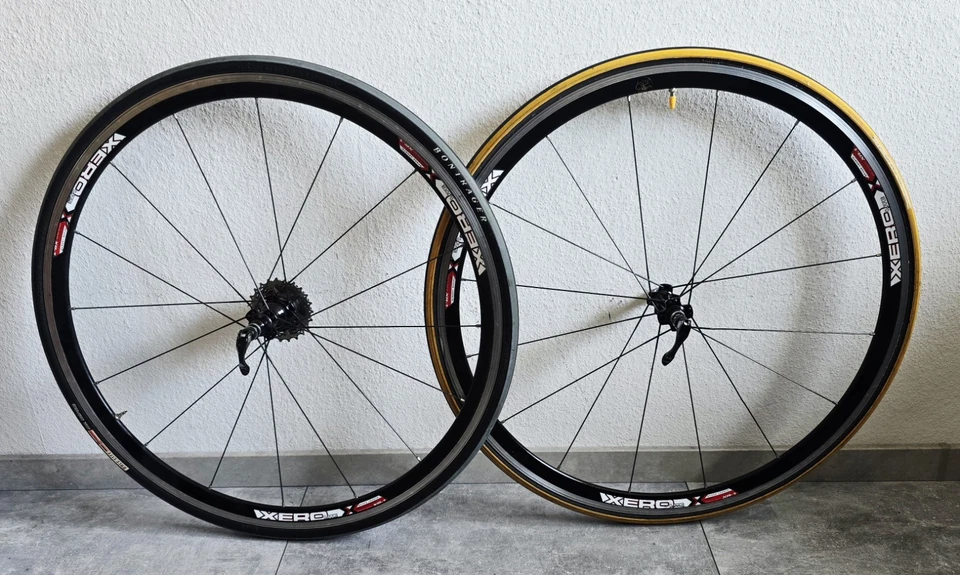 Xero Lite 28 Zoll Rennrad Felgen mit 9 Fach Shimano Kassette - Bild 2 von 4