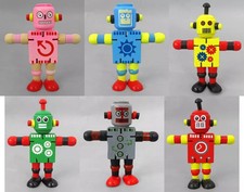 Wooden Mascot Collectible Set of 6 Retro Moving Robots Toy 105mm