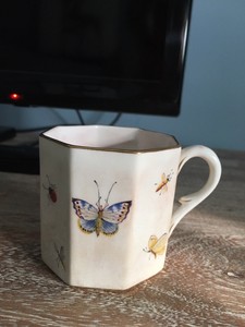 childs tea cup
