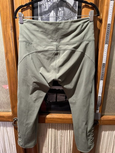 Lorna Jane Active Womens Size L 78cm Waist Ladies Leggings 3/4 Pants Khaki Green - Picture 4 of 5