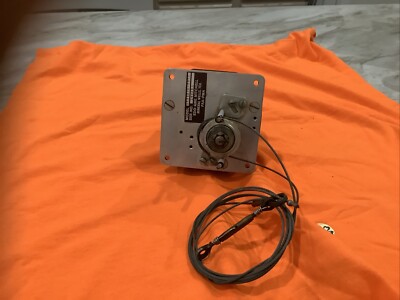 Cessna 210 E Edo Aire Mitchell Century I Roll Servo P/N 1C363-1-397R