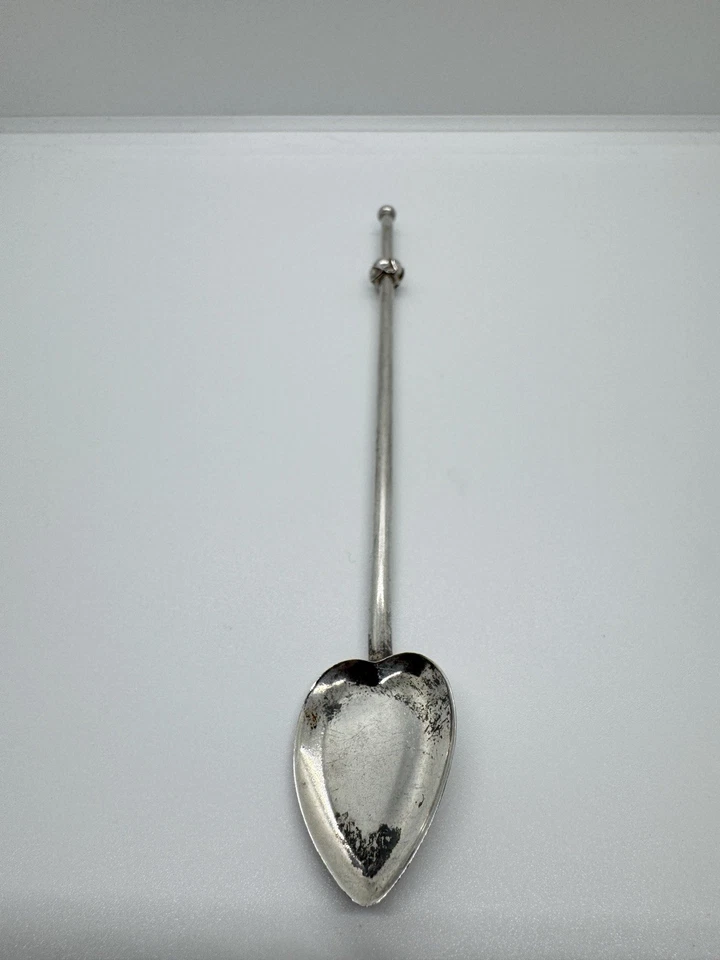 Cuchara de cóctel vintage en forma de corazón de plata de ley 925 Foto 2 de 4