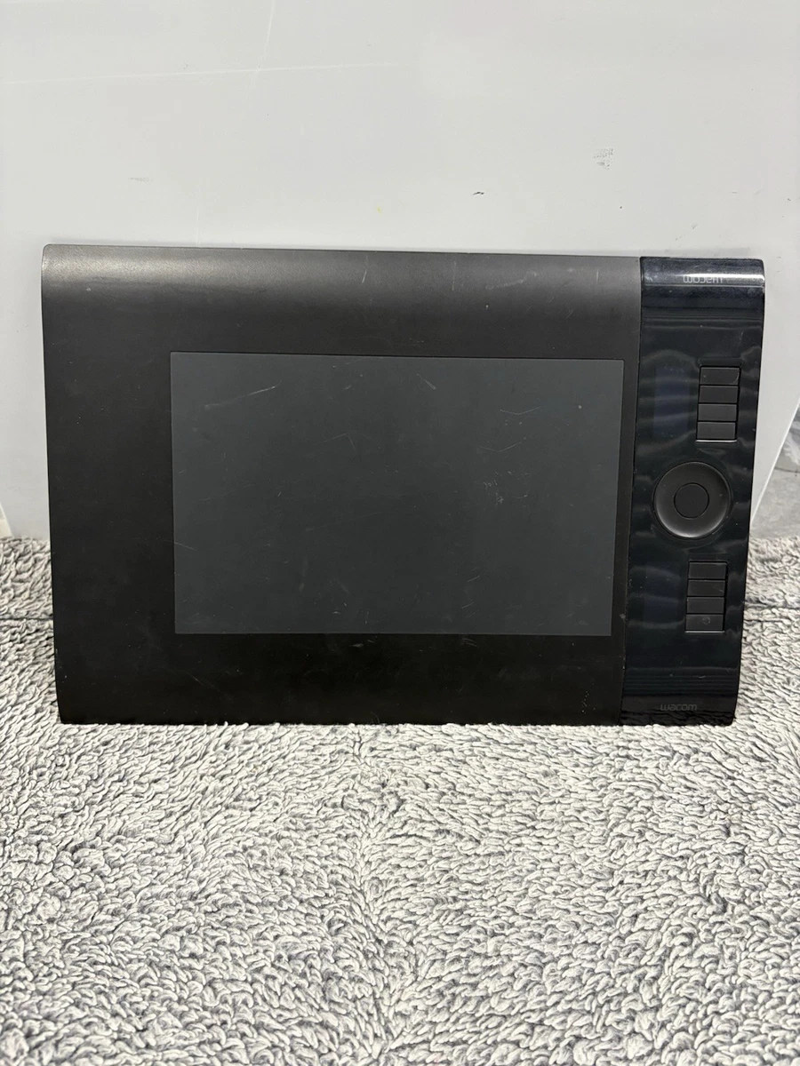 Tablette Graphique Wacom Intuos 4 MPTK-640 + housse transport Wacom