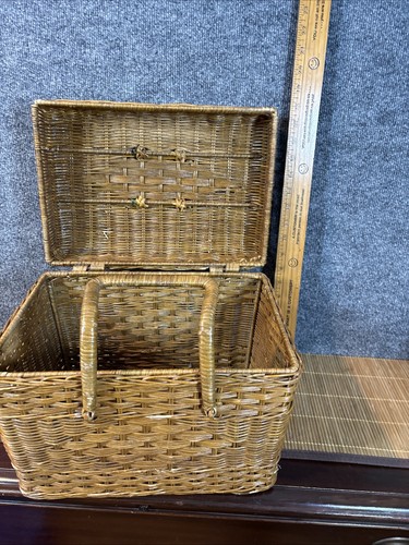VTG Wicker Rattan Picnic Basket Handles Storage Boho MCM Coastal Beautiful - Picture 5 of 5