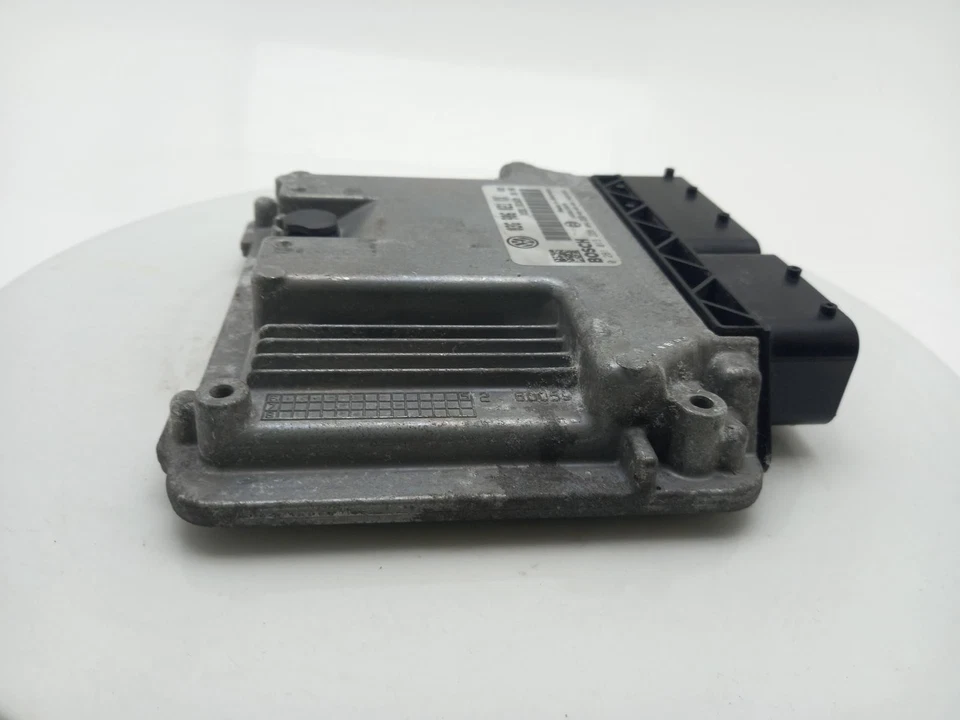 VOLKSWAGEN GOLF Engine ECU Control Module 2003-2010 - Image 3 of 4