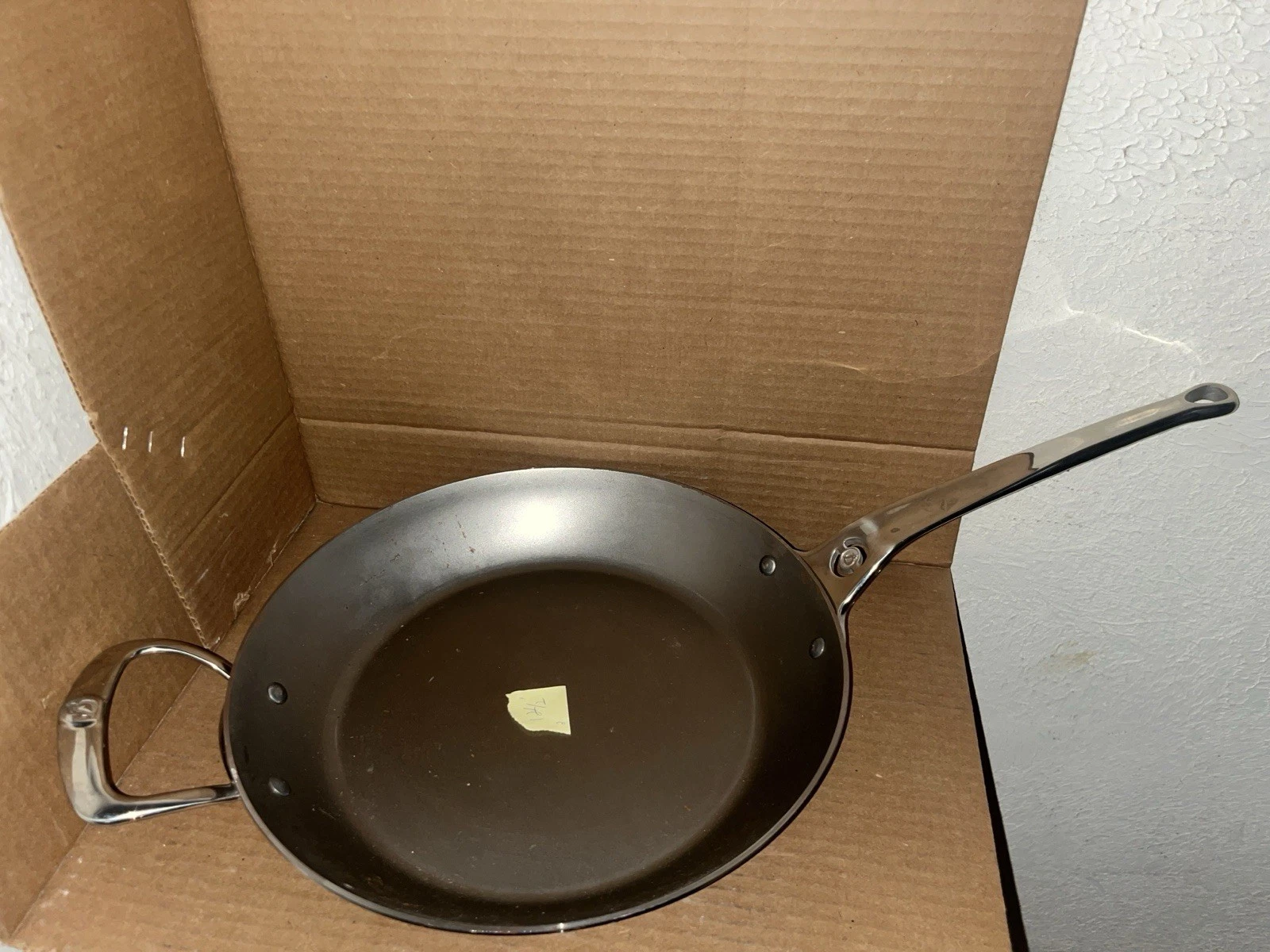 De Buyer Mineral B Pro Carbon Steel Fry Pan Stainless-Steel Nonstick 12 1/2"
Opens in a new window o