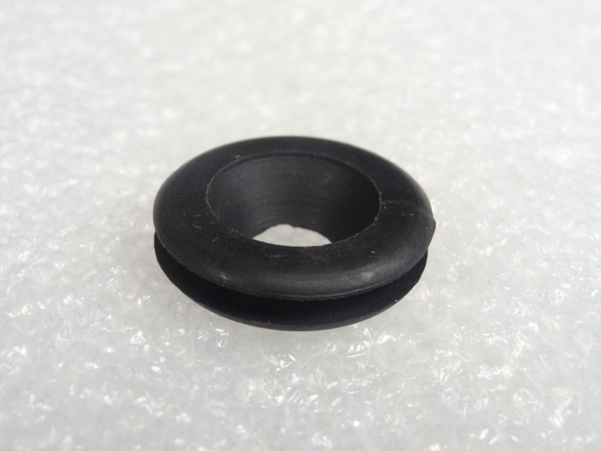 Kawasaki NOS NEW 92071-079 Tail Lamp Light Wire Grommet KE KS VN