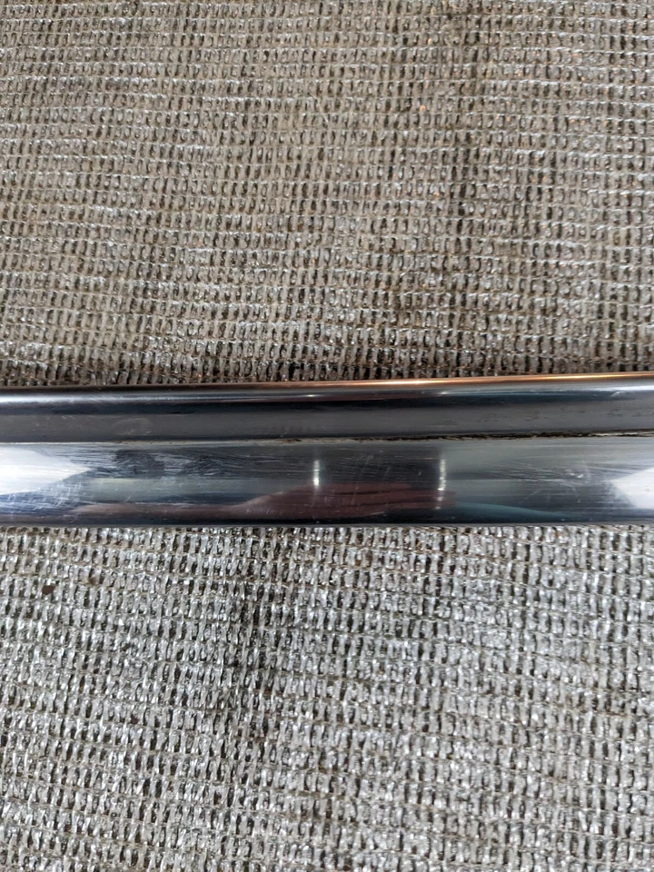 Ventana trasera izquierda DeSoto Firedome cromada lado 1953 Foto 4 de 4