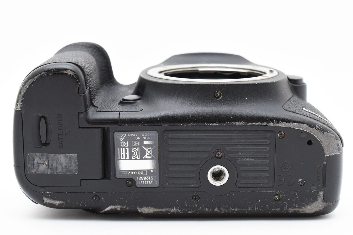 Canon EOS 5D Mark III 22.3MP Digital Camera Body Only From Canon EOS 5D Mark III 22.3MP Digital Camera Body Only From