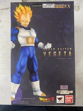 *BOX DAMAGED* Dragon Ball Z: Super Saiyan Vegeta Figuarts ZERO EX PVC Figure