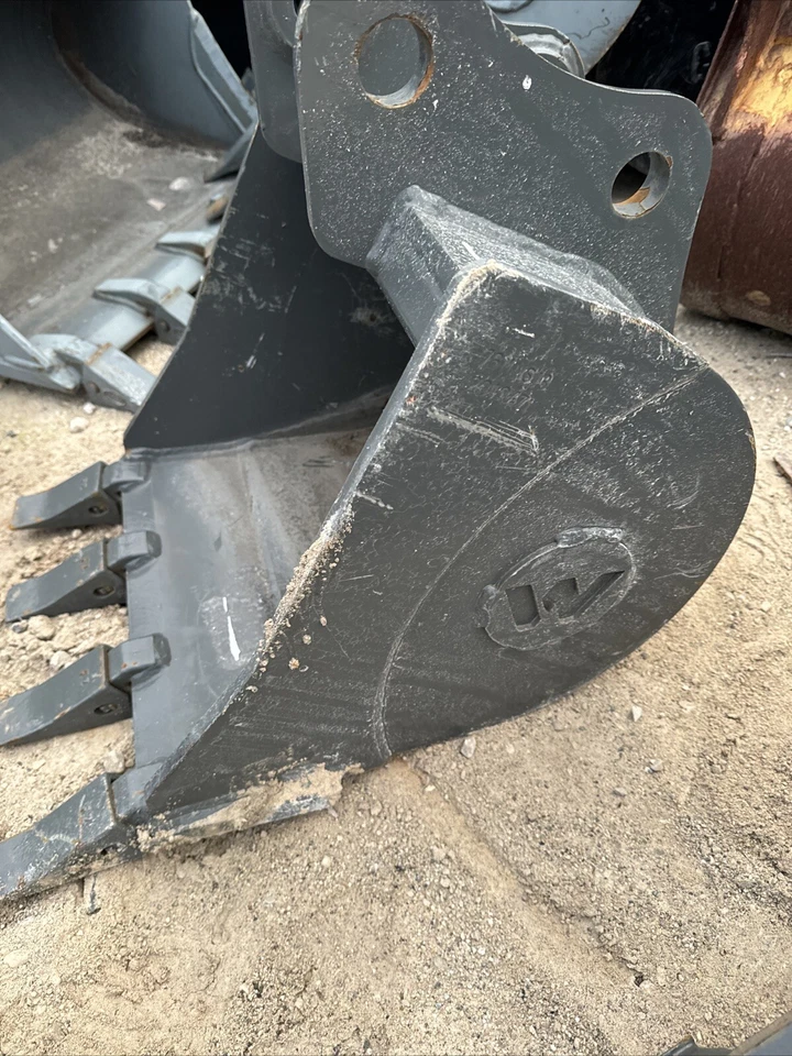 Mini escavadeira Wacker Neuson 28Z3 balde dente 18 polegadas 40 mm pino 5200005100 nova - Imagem 2 de 4