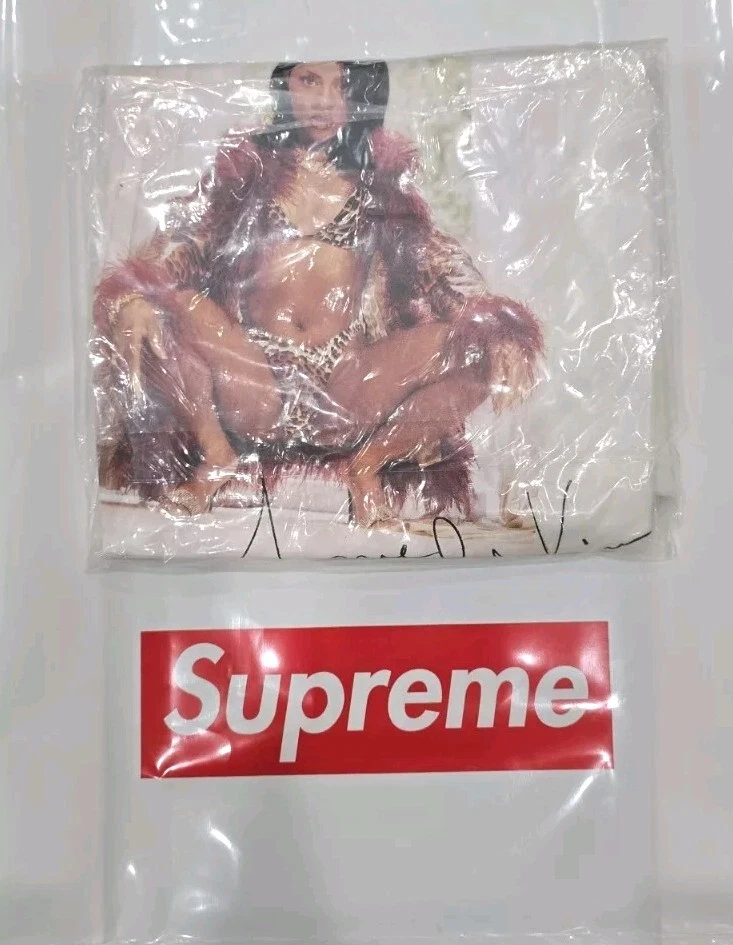 TEE SHIRT SUPREME LIL KIM   Blanc TAILLE GRAND   ÉPUISÉ   SS22   EPIC TEE 