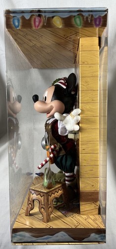 2001 MATTEL DISNEY SANTA'S LITTLE HELPER MICKEY #50929 - Picture 3 of 7