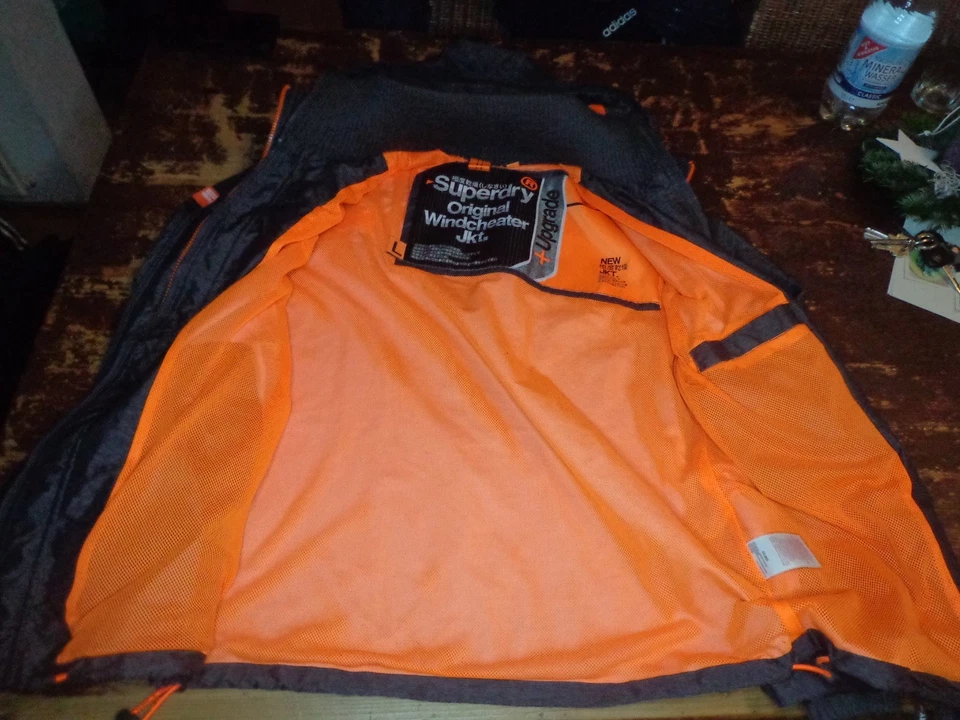 Superdry  Windcheater Upgrade, Jacke, Anorak Grau Orange - Bild 4 von 4
